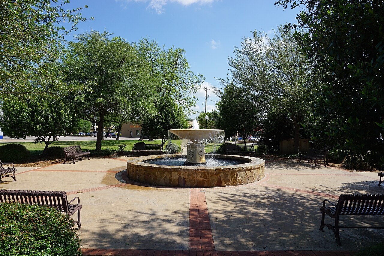 McKinney April 2017 033 (Dr. Glenn Mitchell Memorial Park)